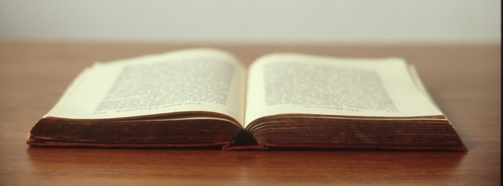 bible-blur-old-antique-book